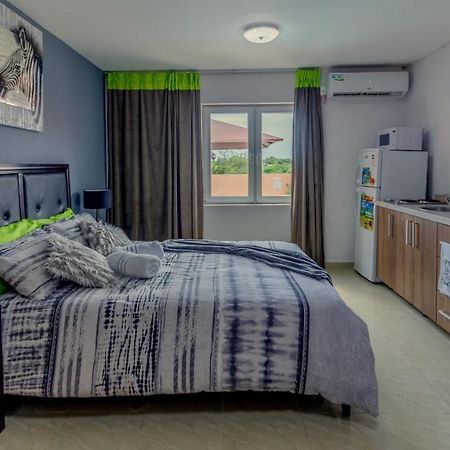 Omira Apartment Suites Willemstad Ngoại thất bức ảnh