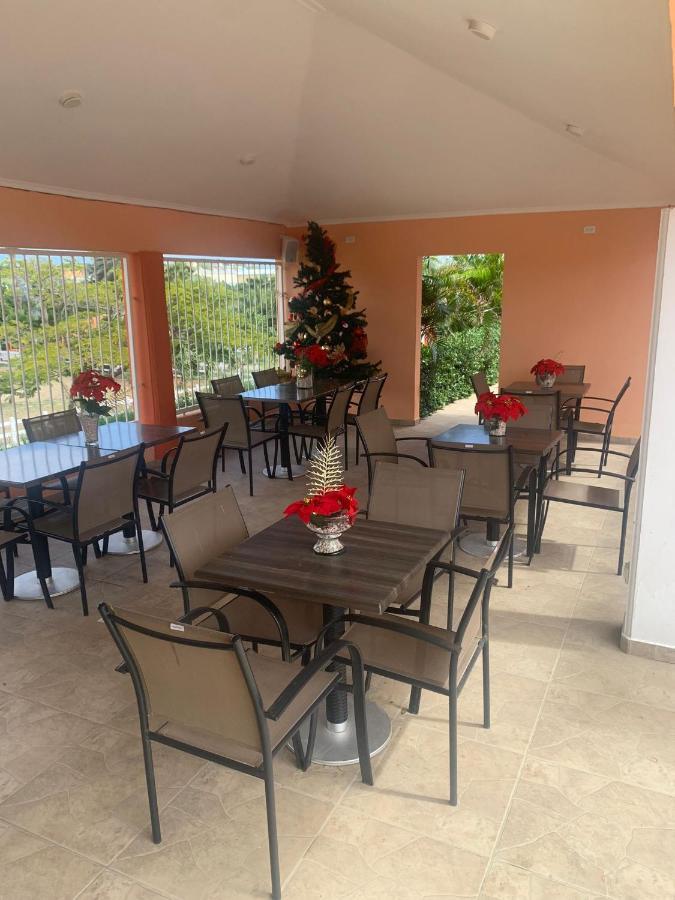 Omira Apartment Suites Willemstad Ngoại thất bức ảnh